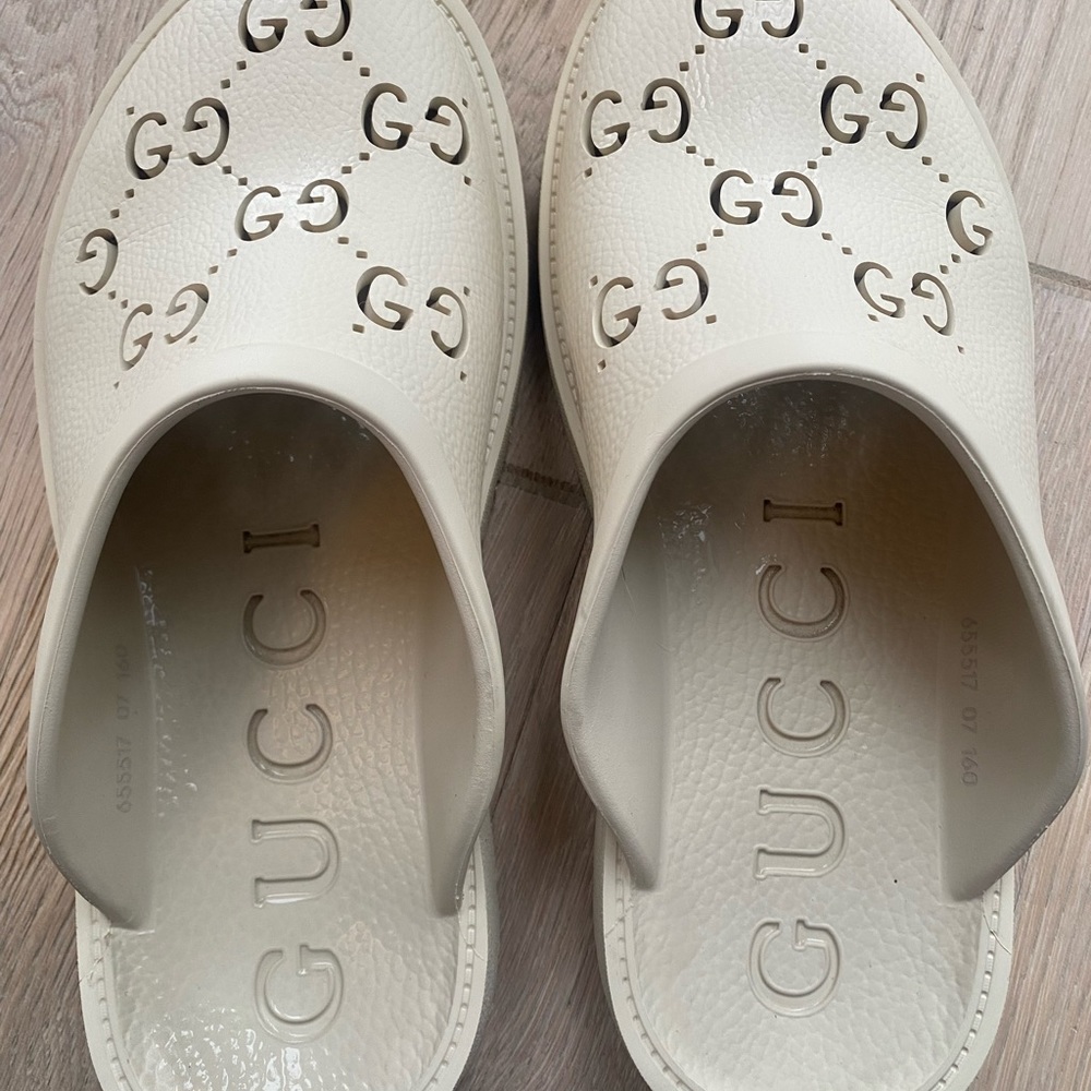 REAL !!! Gucci Slip On Sandal  - Cream / Rare